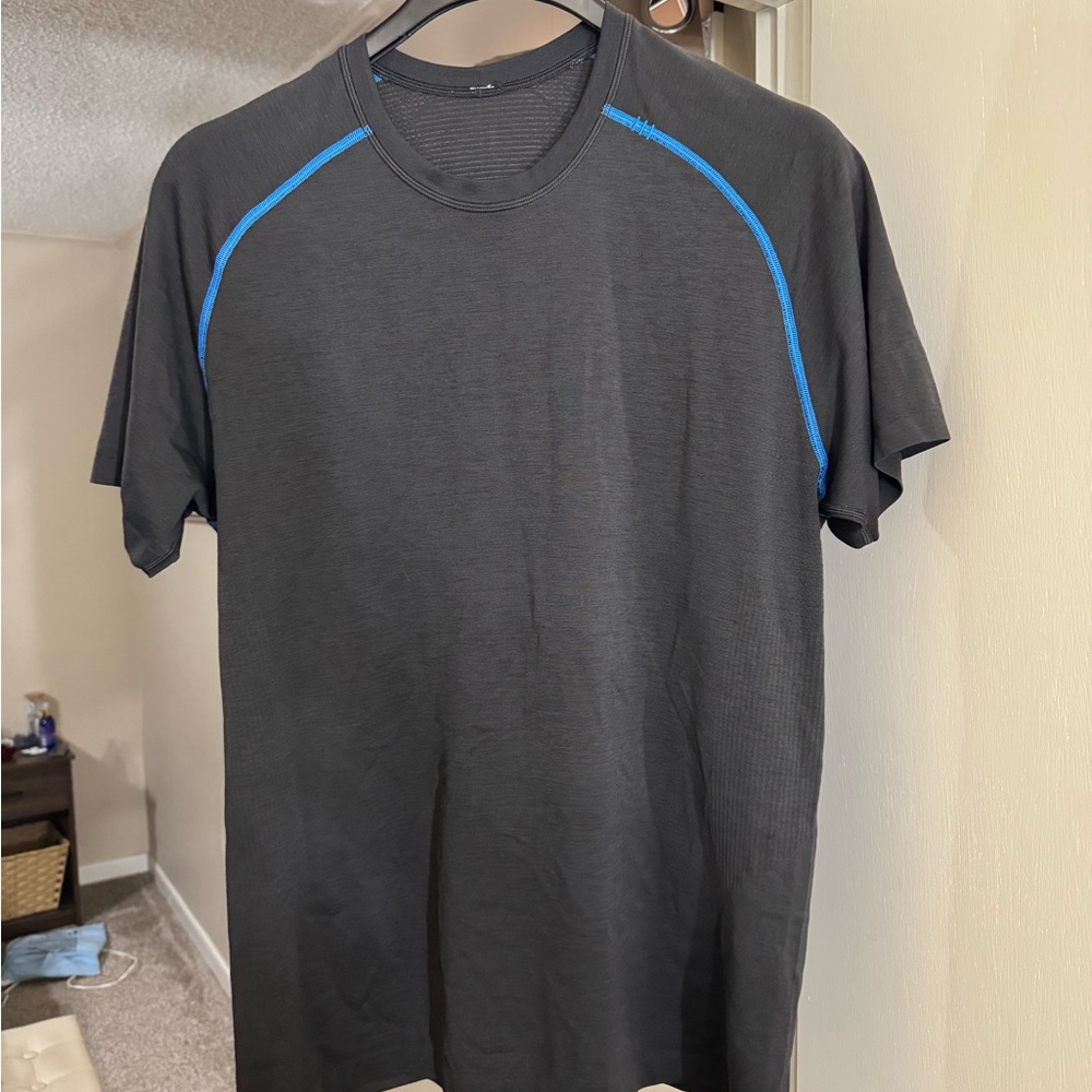 Metal Vent Tech Short-Sleeve Shirt